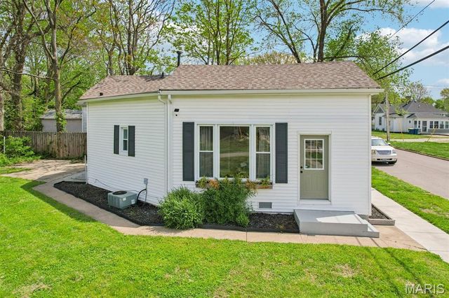 421 Wolf Street, Edwardsville, IL 62025