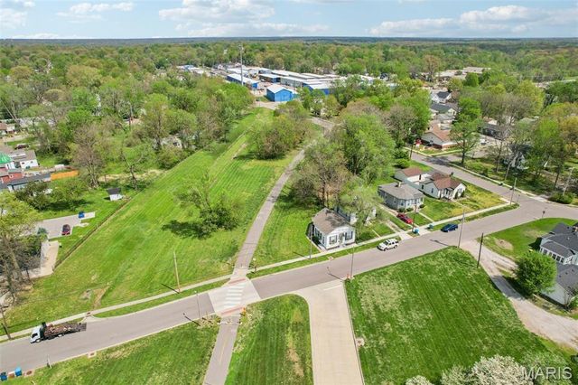 421 Wolf Street, Edwardsville, IL 62025