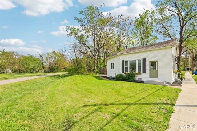 421 Wolf Street, Edwardsville, IL 62025