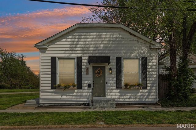 421 Wolf Street, Edwardsville, IL 62025