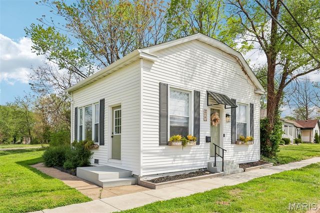 421 Wolf Street, Edwardsville, IL 62025