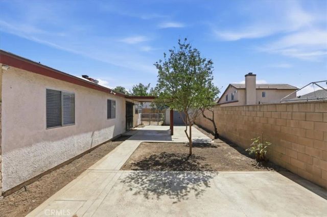 28419 Tonner, Highland, CA 92346