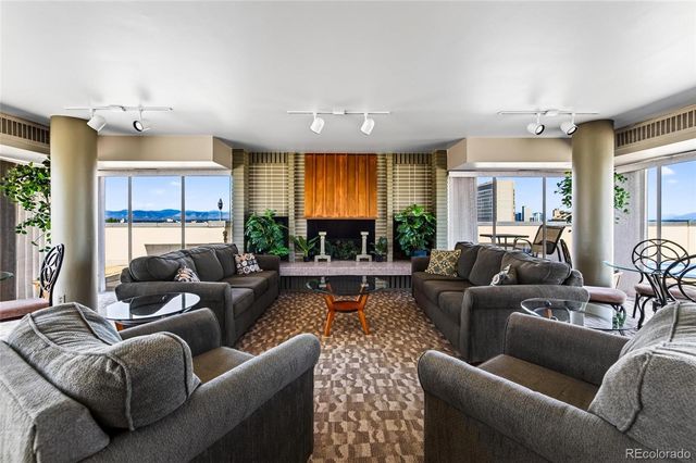 1223 Race Street 203, Denver, CO 80206