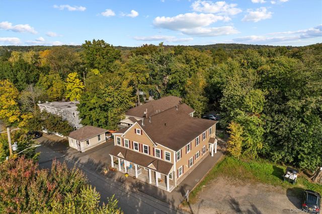 10 Burnside Avenue B, Congers, NY 10920