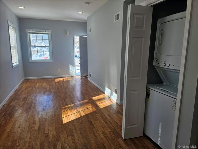 10 Burnside Avenue B, Congers, NY 10920