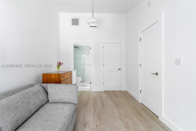 719 W 51st St, Miami Beach, FL 33140