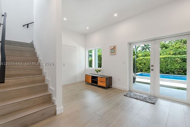 719 W 51st St, Miami Beach, FL 33140