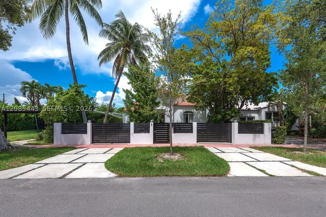 719 W 51st St, Miami Beach, FL 33140