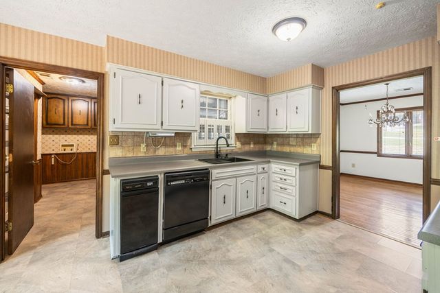 1401 Melanie Lane, Phenix City, AL 36867
