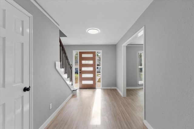 1706 Anvil Drive, Houston, TX 77090