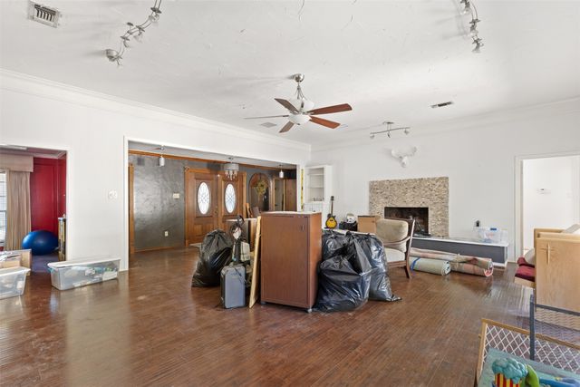 320 S Irving Heights Drive, Irving, TX 75060