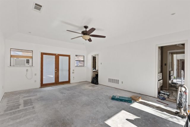 320 S Irving Heights Drive, Irving, TX 75060