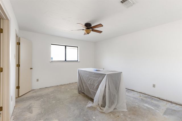 320 S Irving Heights Drive, Irving, TX 75060