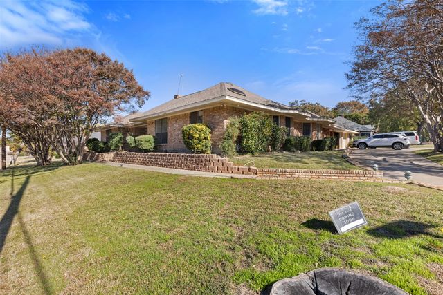 320 S Irving Heights Drive, Irving, TX 75060