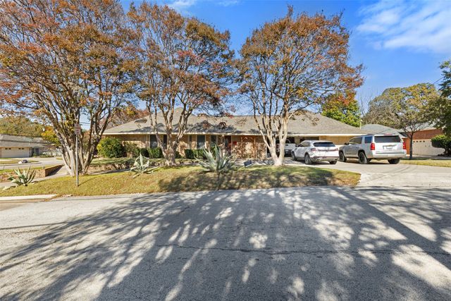 320 S Irving Heights Drive, Irving, TX 75060