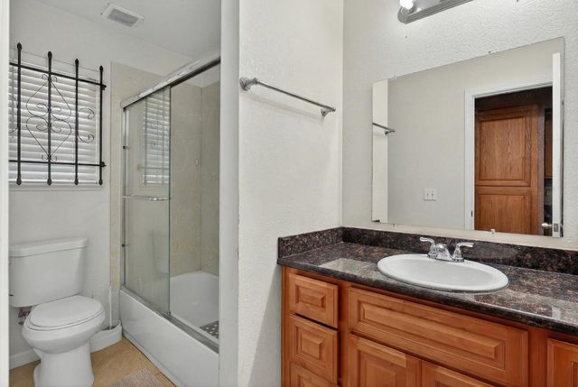 6069 Shetland Ct, Stockton, CA 95210