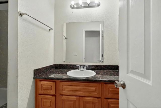 6069 Shetland Ct, Stockton, CA 95210