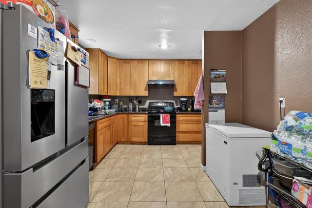 6069 Shetland Ct, Stockton, CA 95210