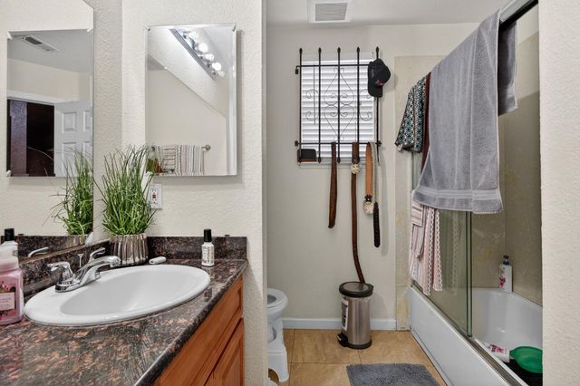 6069 Shetland Ct, Stockton, CA 95210