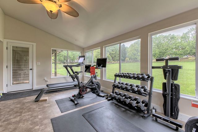 233 St Ives Drive, Hempfield Twp, PA 15601