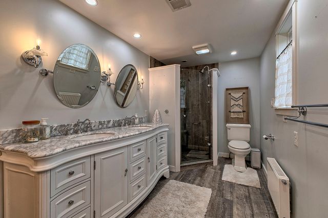 233 St Ives Drive, Hempfield Twp, PA 15601