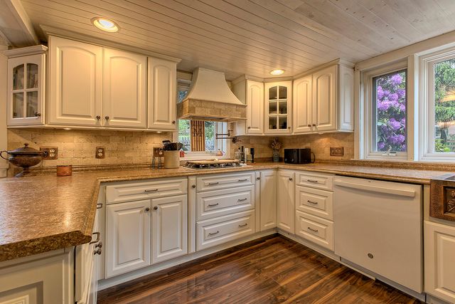 233 St Ives Drive, Hempfield Twp, PA 15601