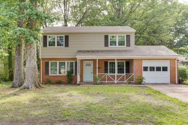 37 Crutchfield DR, Newport News, VA 23602