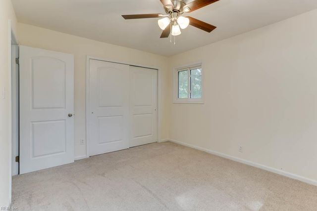 37 Crutchfield DR, Newport News, VA 23602