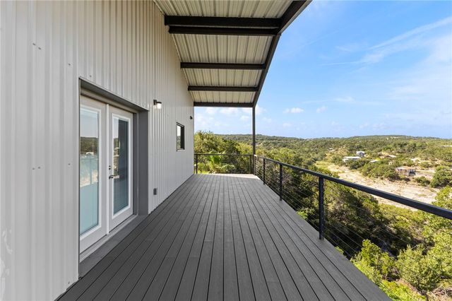 1016 Blue Bill Cove, Lakehills, TX 78063