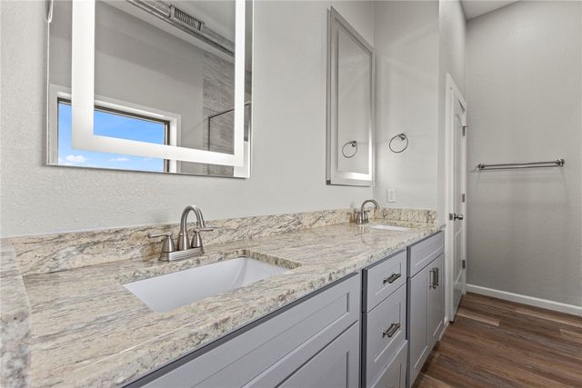 1016 Blue Bill Cove, Lakehills, TX 78063