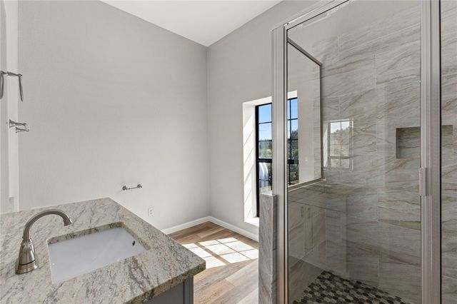 1016 Blue Bill Cove, Lakehills, TX 78063