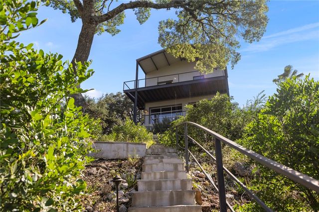 1016 Blue Bill Cove, Lakehills, TX 78063