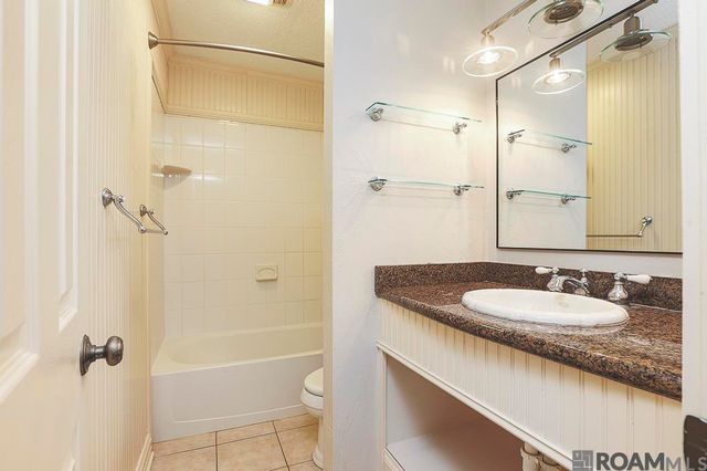8585 Barnett Dr, Baton Rouge, LA 70809