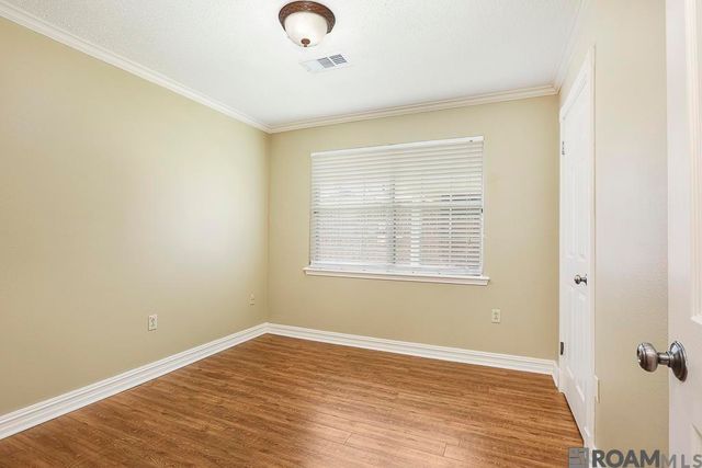8585 Barnett Dr, Baton Rouge, LA 70809