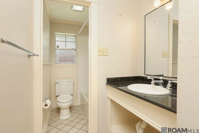 8585 Barnett Dr, Baton Rouge, LA 70809