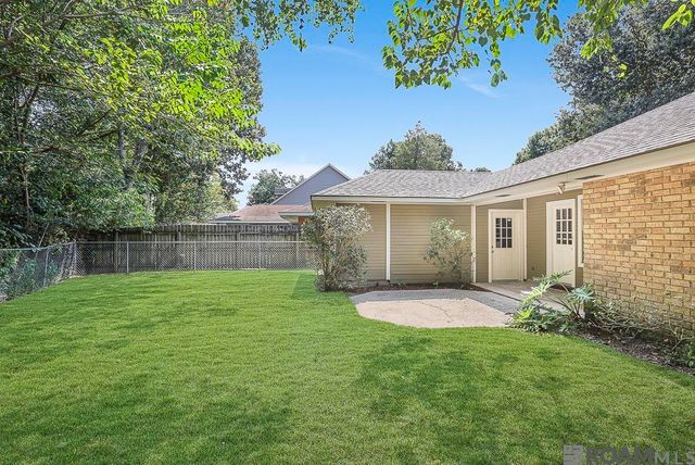 8585 Barnett Dr, Baton Rouge, LA 70809