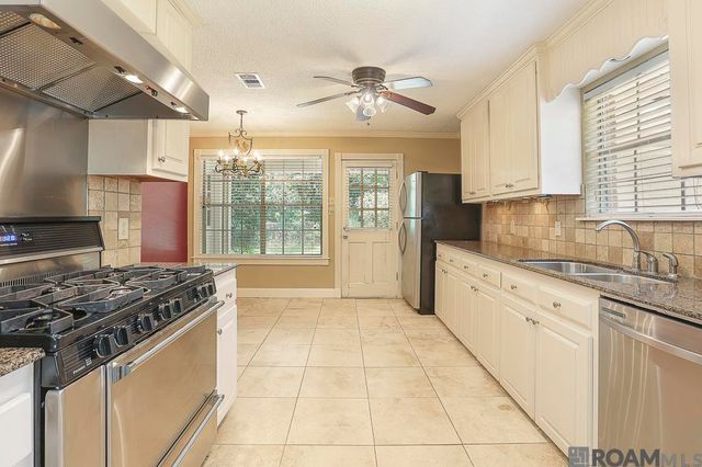 8585 Barnett Dr, Baton Rouge, LA 70809