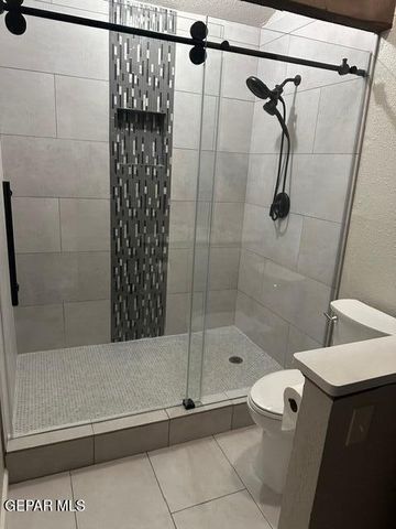 5205 VALLEY SPRING Way, El Paso, TX 79932