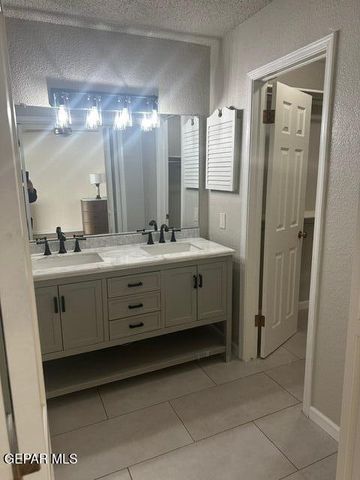 5205 VALLEY SPRING Way, El Paso, TX 79932