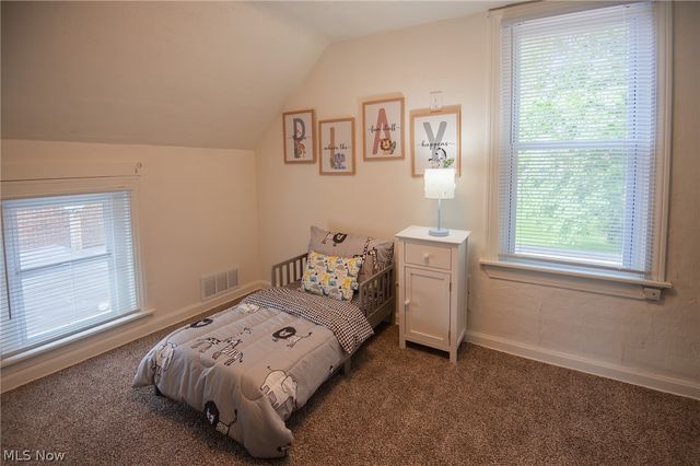 1528 Stepney Street, Niles, OH 44446