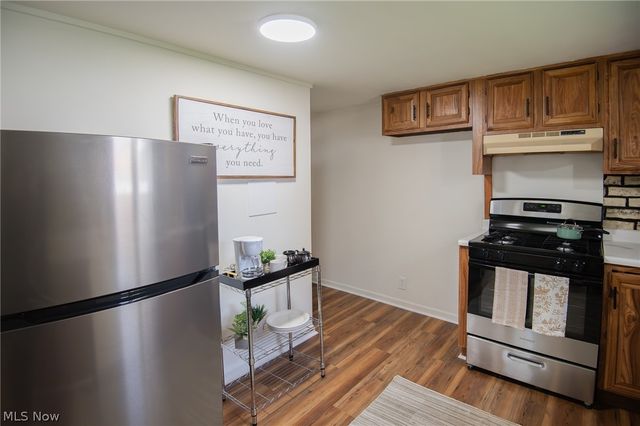 1528 Stepney Street, Niles, OH 44446
