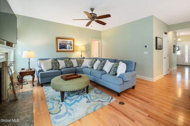 34 Lancaster Court, Ballston, NY 12019