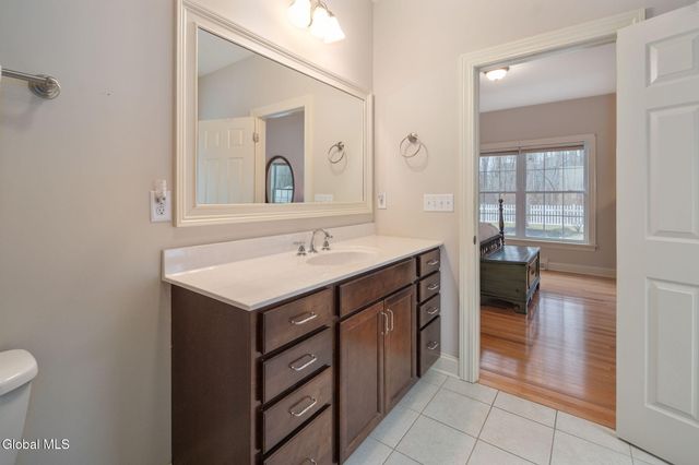 34 Lancaster Court, Ballston, NY 12019