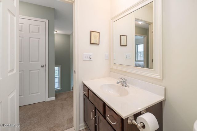 34 Lancaster Court, Ballston, NY 12019