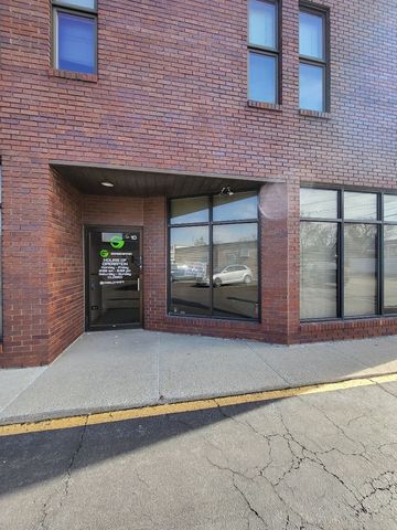 7851 Ogden Avenue 1, Lyons, IL 60534