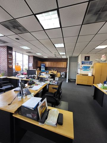 7851 Ogden Avenue 1, Lyons, IL 60534