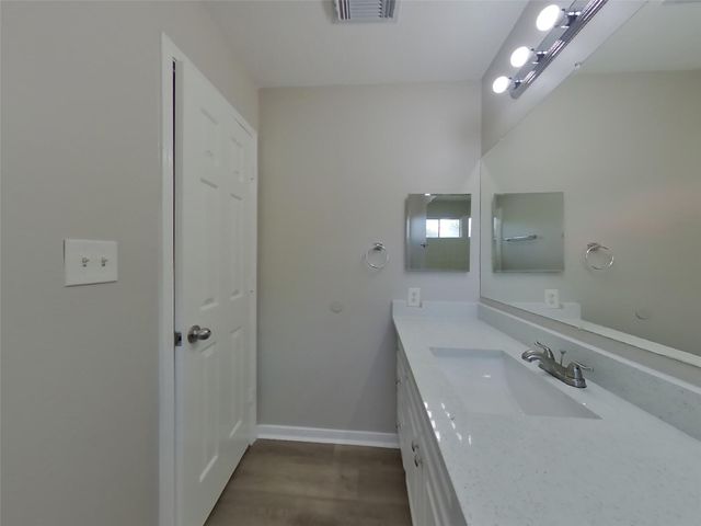 423 Lazy Lane, Montgomery, TX 77356