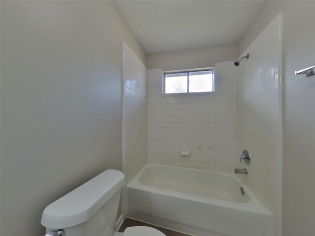 423 Lazy Lane, Montgomery, TX 77356