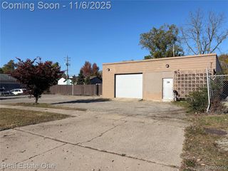 238 W Montcalm Street, Pontiac, MI 48342
