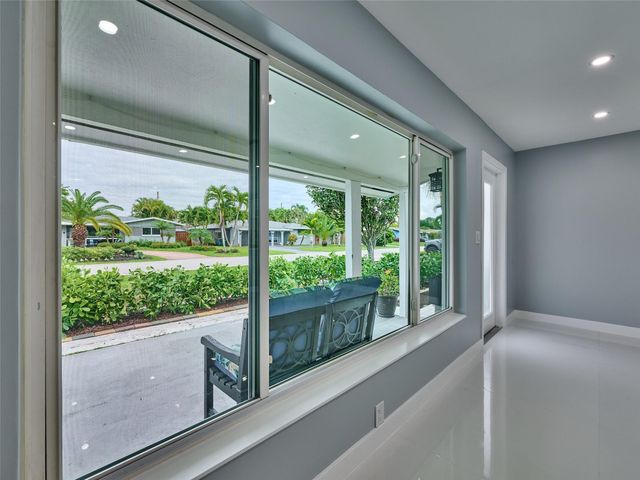 440 NW 37th Street, Oakland Park, FL 33309